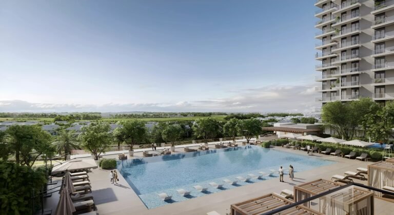 Rosehill by Emaar pool area