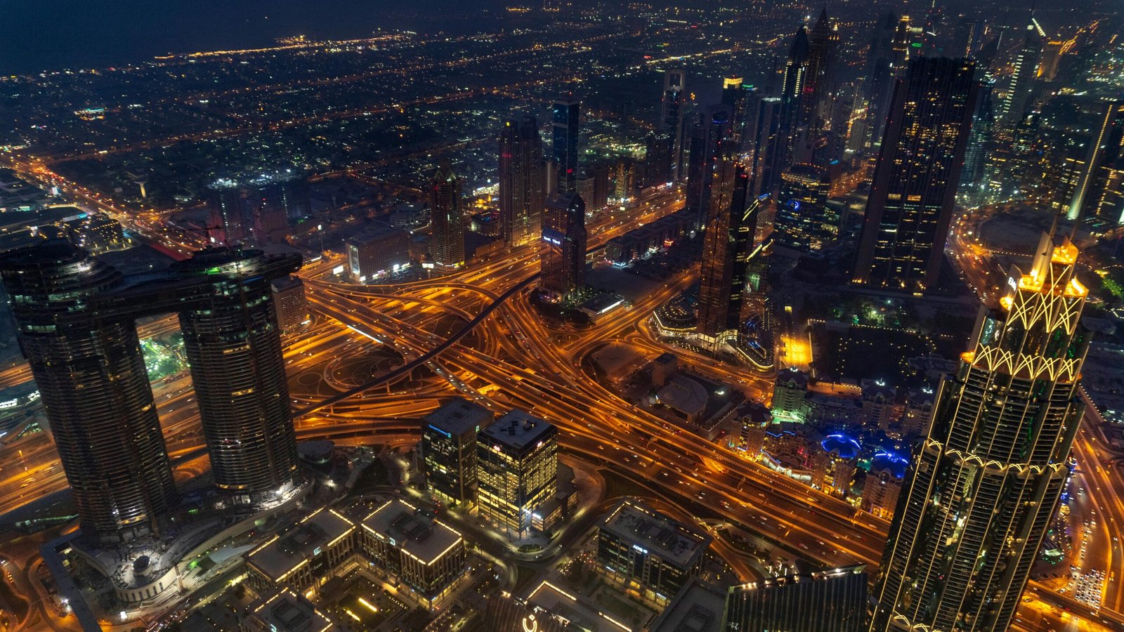 Skyline view showing Dubai residential real estate market 2025 growth