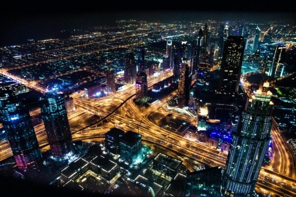 Dubai super-prime real estate market 2025 sets new sales records